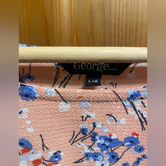 Pink Floral Blouse - Picture 2 of 4